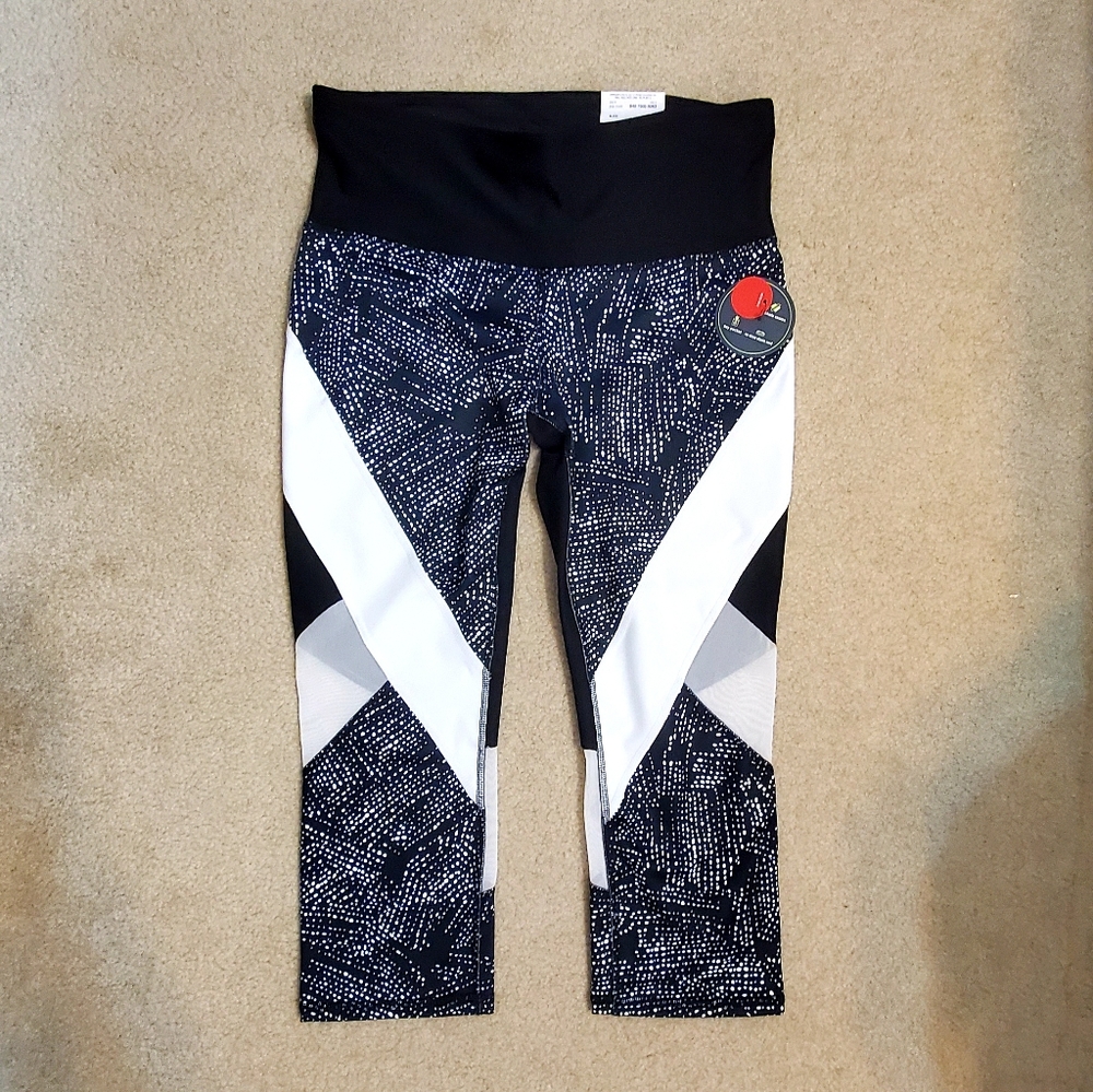 Mesh cutout workout capris